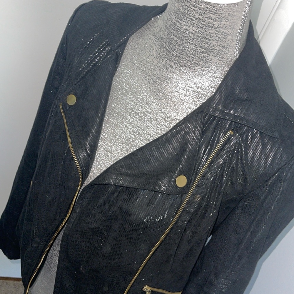 Bomber Jacket - Picture 2 of 7